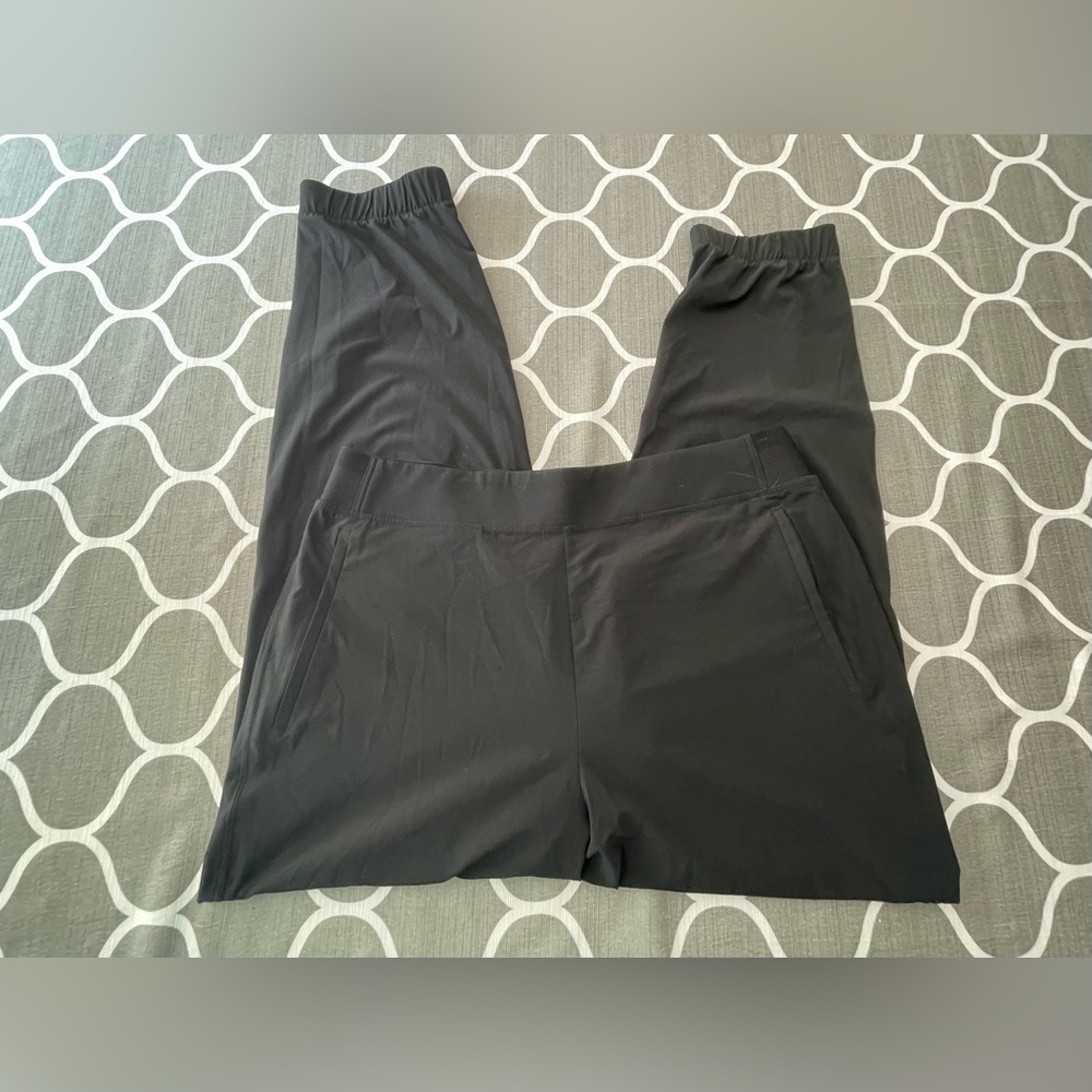 Athleta Lightweight zipper at hem comfy black joggers - Picture 8 of 8
